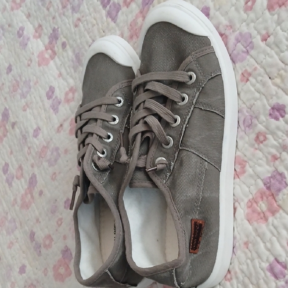 Jenn Ardor Shoes - Jenn Ardor Gray Sneakers